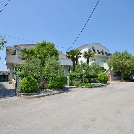 Apartment Miroslava *