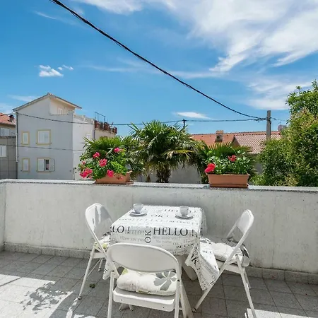 Miroslava Appartamento Vodice