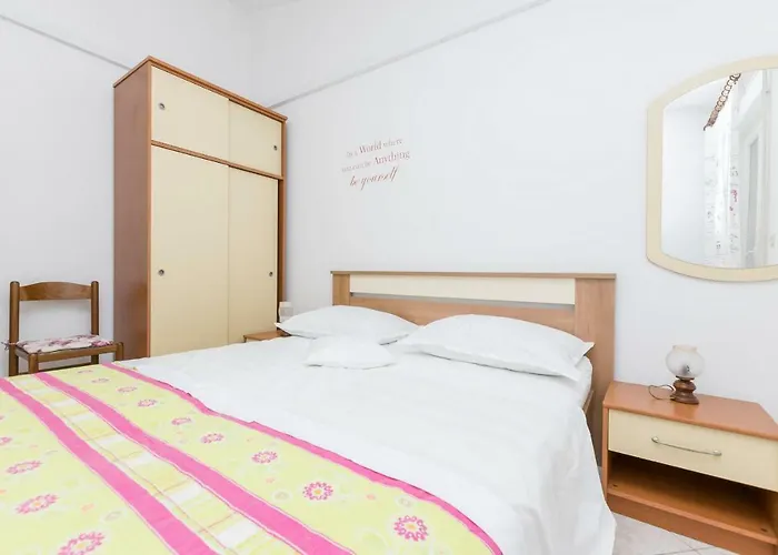 アパート Miroslava